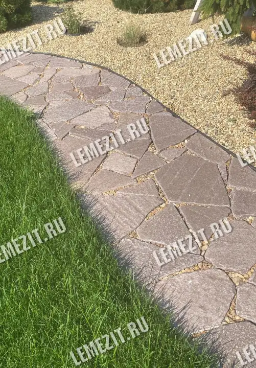 мощение дорожек галтованным плитняком лемезитом